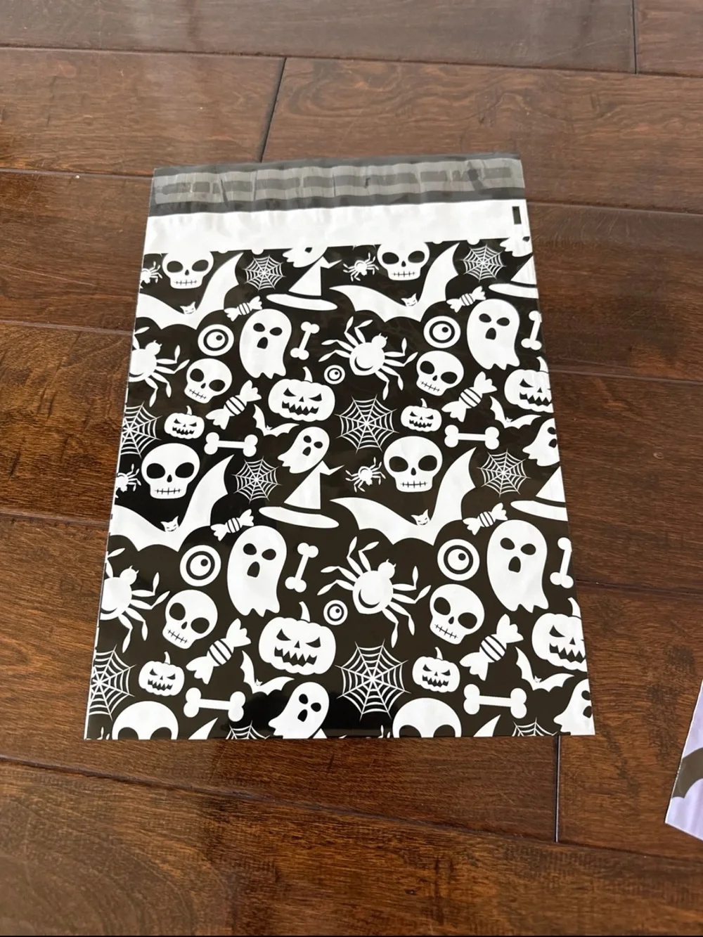 40 Pack - 10x13” Super Fun ALL Halloween Mix Poly Mailers!